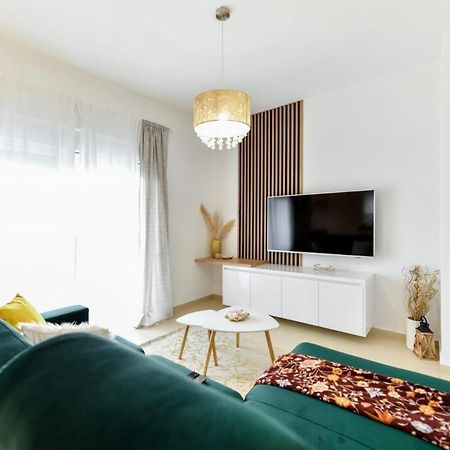 Family Apartment Amare زادار المظهر الخارجي الصورة