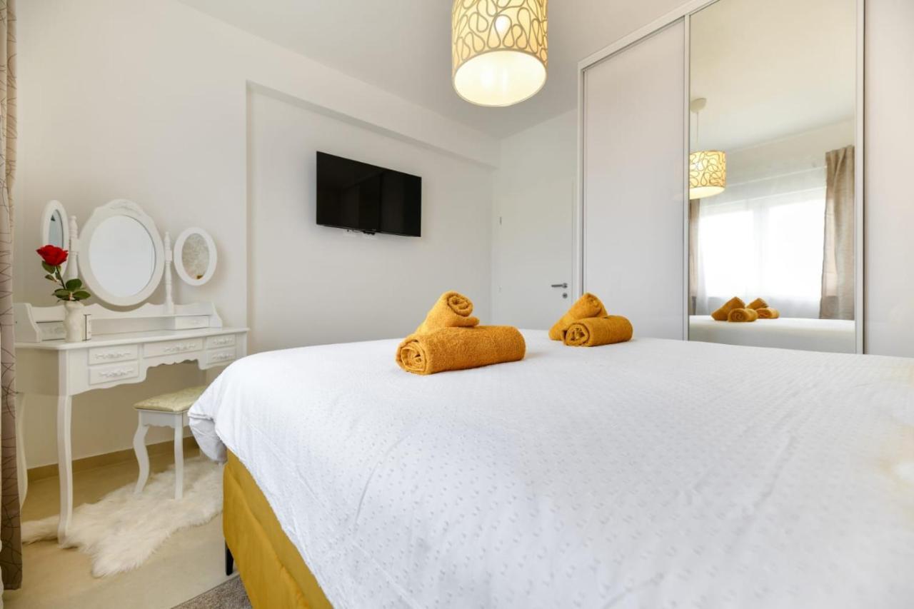 Family Apartment Amare زادار المظهر الخارجي الصورة
