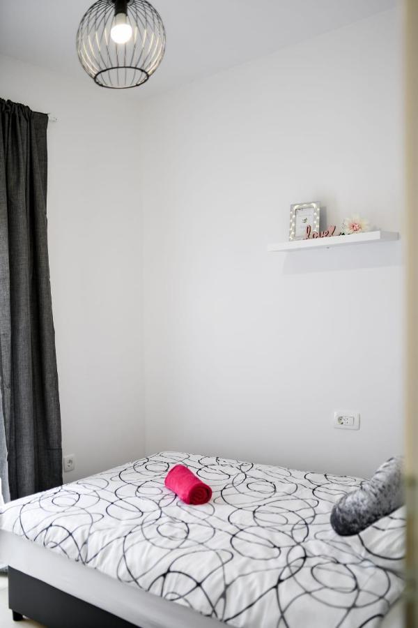 Family Apartment Amare زادار المظهر الخارجي الصورة