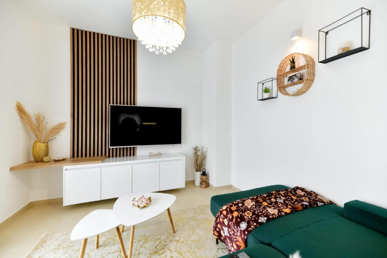 Family Apartment Amare زادار المظهر الخارجي الصورة