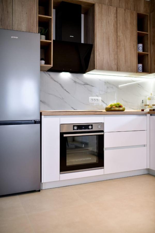 Family Apartment Amare زادار المظهر الخارجي الصورة