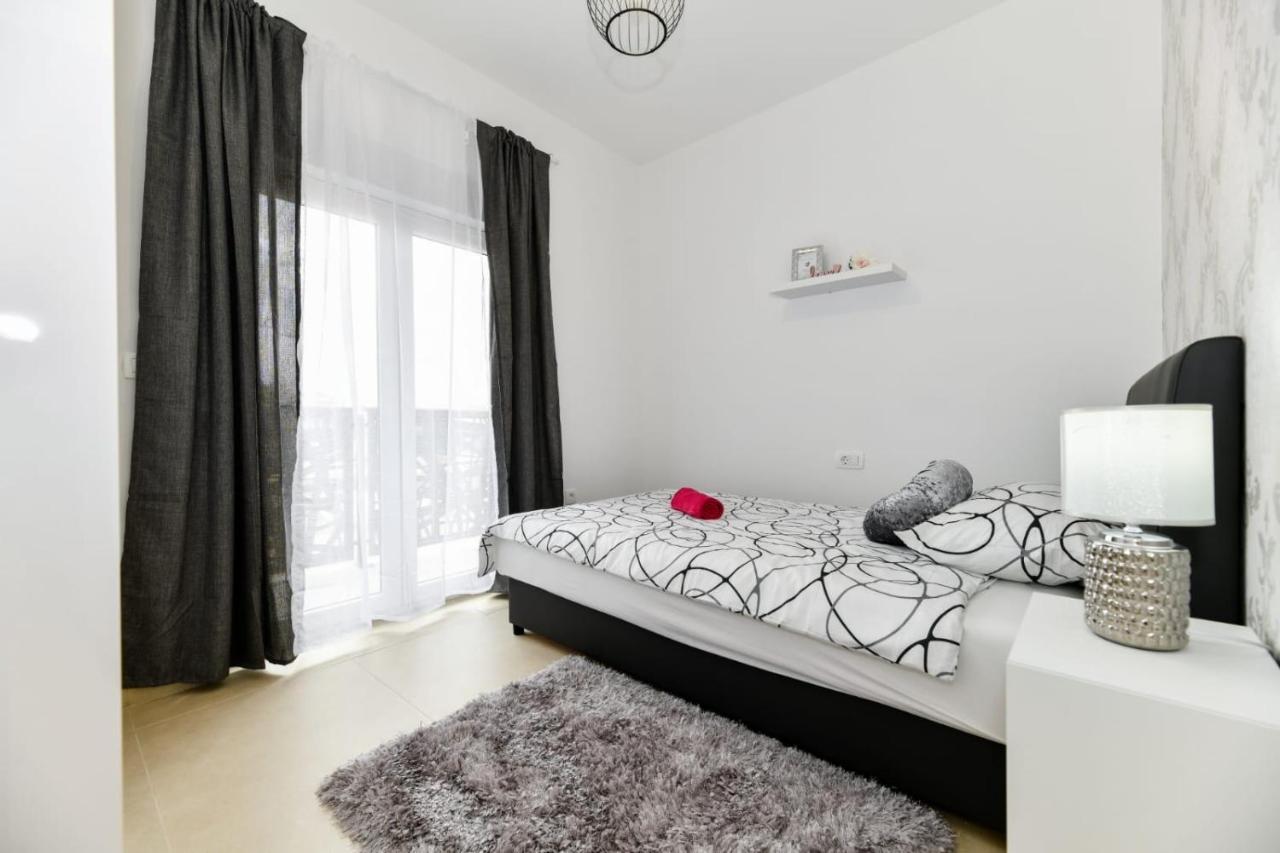 Family Apartment Amare زادار المظهر الخارجي الصورة
