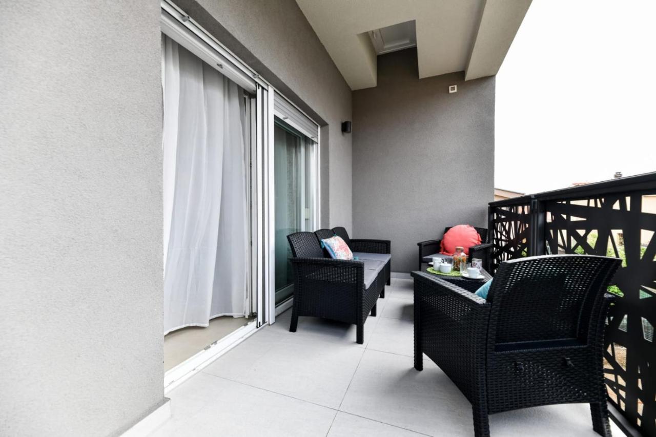 Family Apartment Amare زادار المظهر الخارجي الصورة