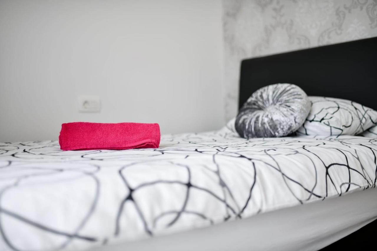 Family Apartment Amare زادار المظهر الخارجي الصورة