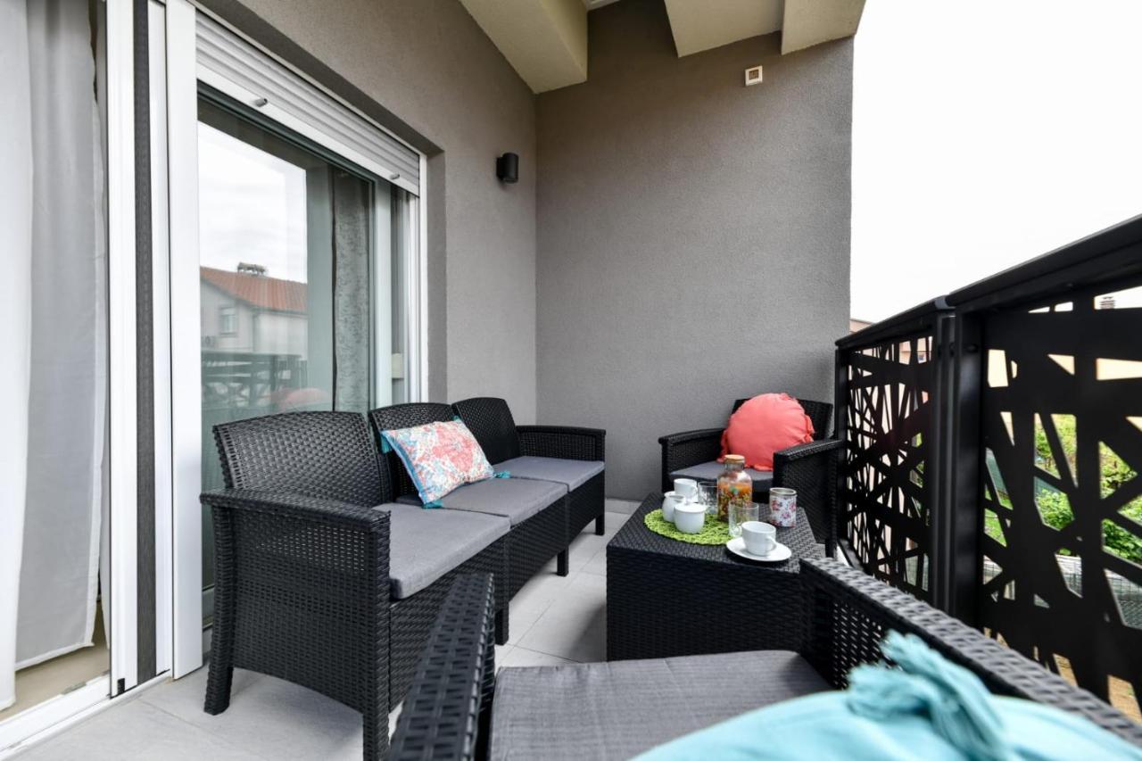 Family Apartment Amare زادار المظهر الخارجي الصورة