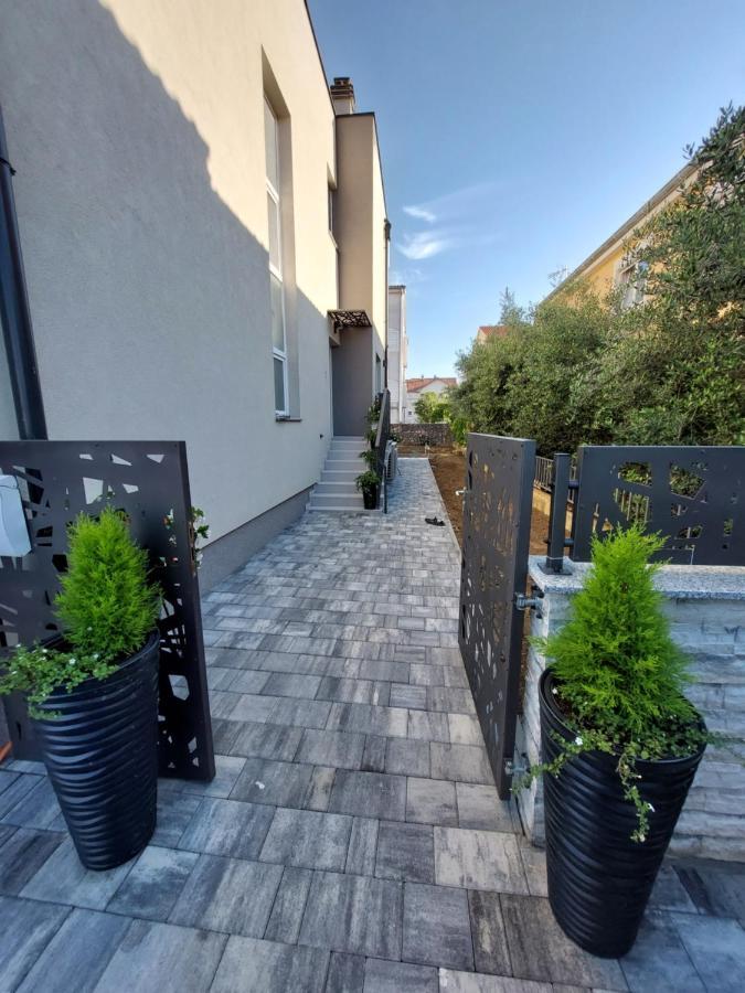 Family Apartment Amare زادار المظهر الخارجي الصورة